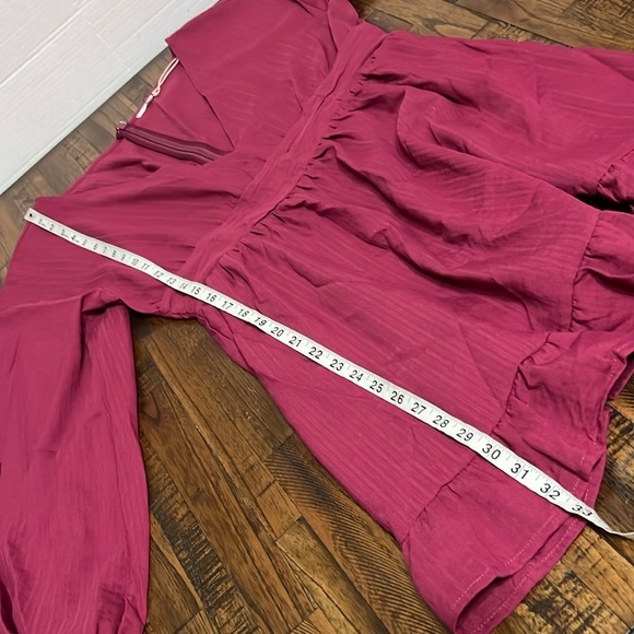Revolve Tularosa Jordan Dress NWT in Magenta above the knee long sleeve Large - Picture 7 of 15